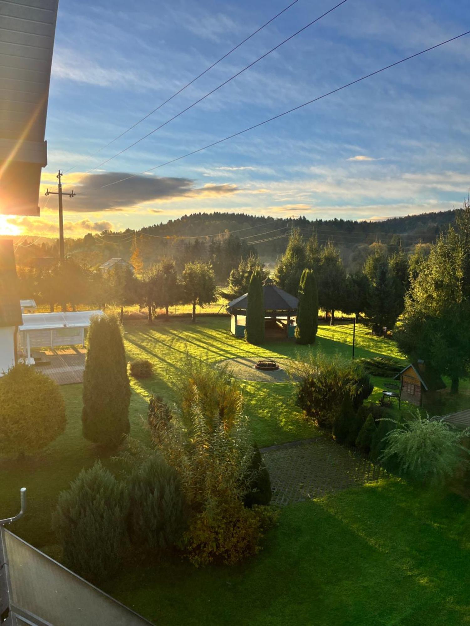 Domki Nad Stawem Uherce Uherce Mineralne Esterno foto